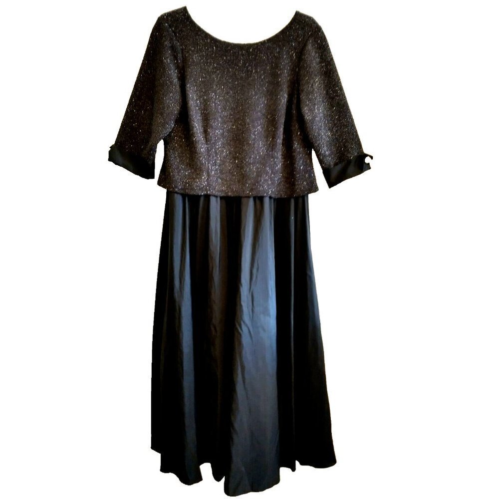 Jessica Howard Blue and Gray 3/4 Sleeve Gown